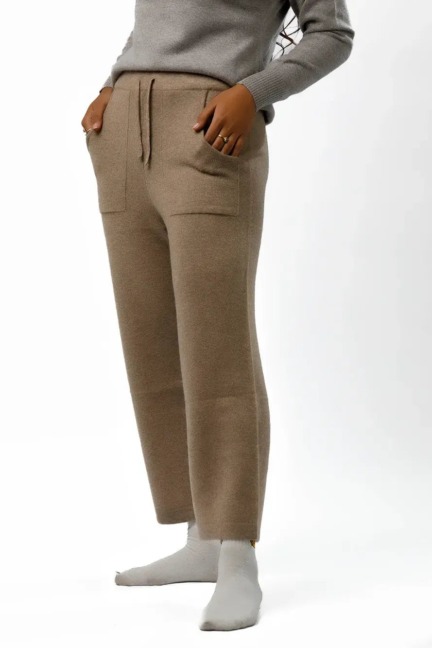 Luxury Handmade Cashmere Jogger Trousers – Ultra-Soft, Warm & Stylish Loungewear for Women