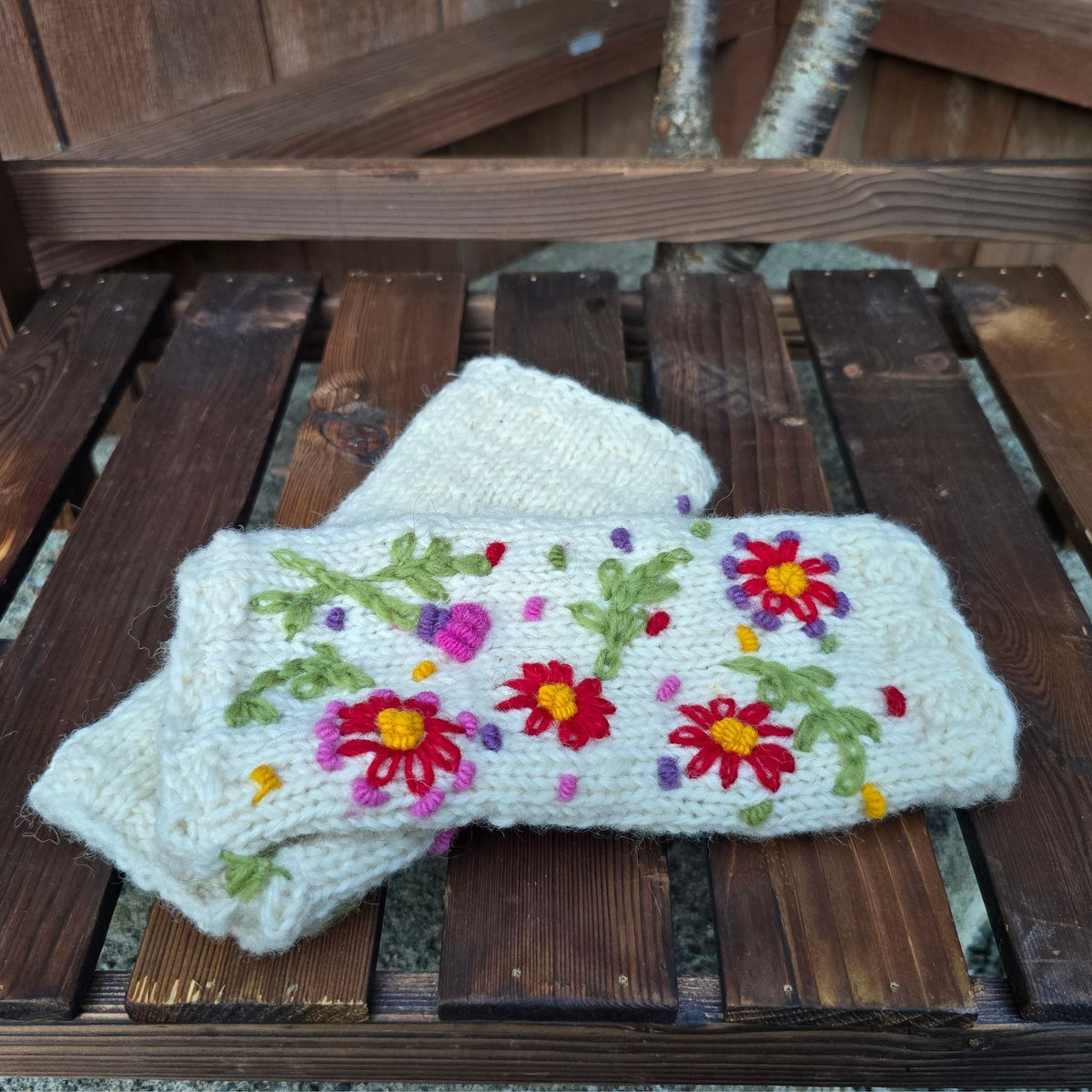 Fleece Lined Wool Handwarmers — Daisy Floral Embroidered, Nepal